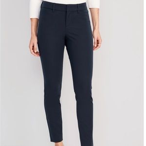 Old Navy Pixie Pants midrise size 0 in navy